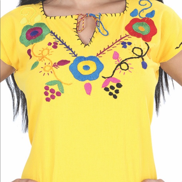 Embroidered Mexican Artesanal Yellow Blouse - Picture 2 of 3